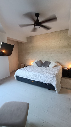 Vendo Solo Clientes Penthouse En Res. Estratosfera Jrico