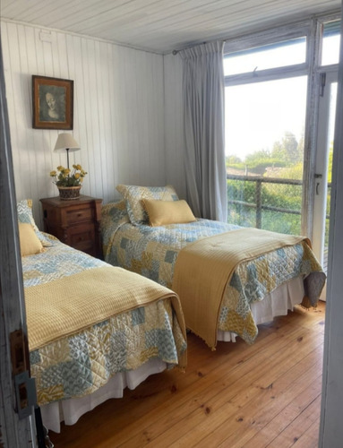 Arriendo Casa Cachagua Centro A 2 Cuadras De La Playa.