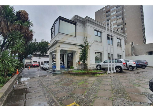 Edificio En Venta Para Uso Comercial