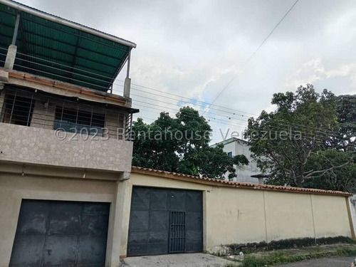 Casa En Venta Santa Ana Naguanagua Cercana Al Seguro Social Para Inversión Anra 24-11212