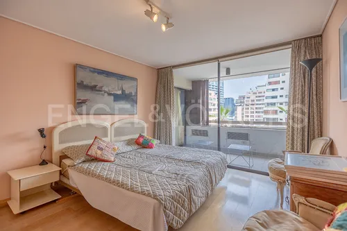 Departamento En Venta Presidente Riesco, El Golf
