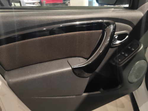 Imagen 2 de 10 de Renault Duster 2017 2.0 Dynamic Media Nav At