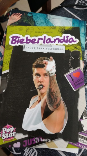 Bieberlandia - Pedro S.carfio - Ed:planeta