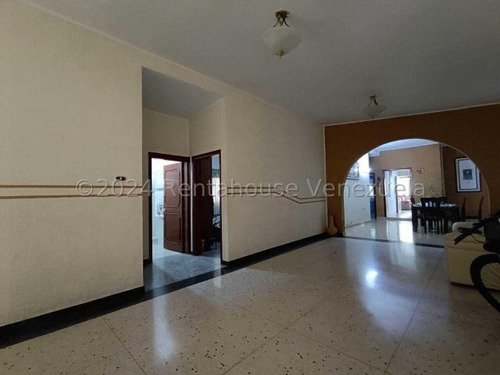 Gbf 24-24222 Venta Espectacular Casa Con Terreno El Limón Excelente Zona Llame Ya.