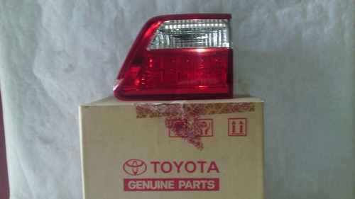 Stop Rh  Maleta Fortuner 2010 Original