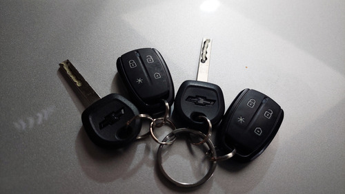 Chevrolet Onix 1.4 LS+