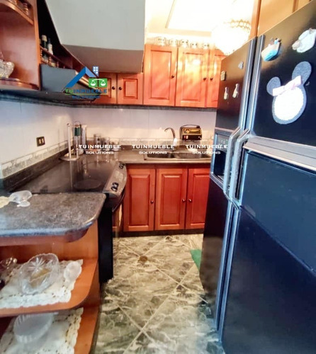 Imagen 5 de 9 de En Venta Excelente Dúplex En La Urbanización Caraballeda