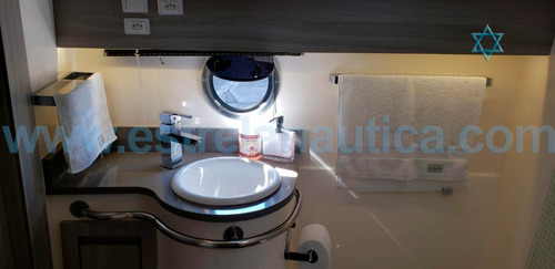 Lancha Cimitarra 44 Barco Iate N Ferreti Azimut Intermarine