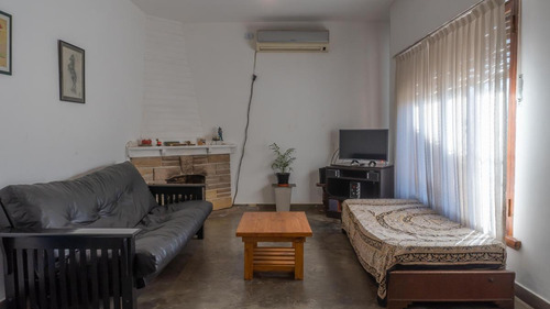 Imagen 4 de 20 de Muy Buena Casa En Esquina De 3 Amb - Martinez