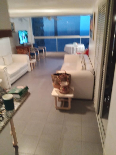 Imagen 3 de 14 de Apartamento Res Los Delfines Ii Catia La Mar La Guaira
