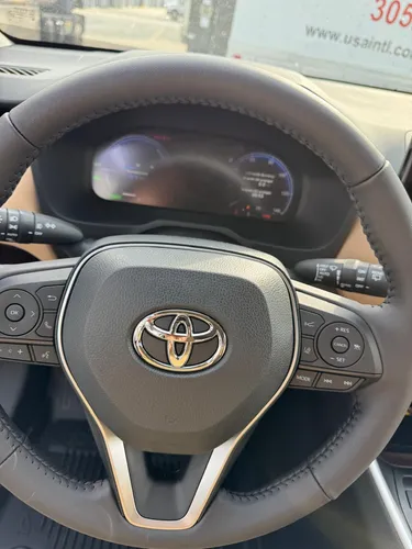 Toyota RAV4 Limited Hybrid