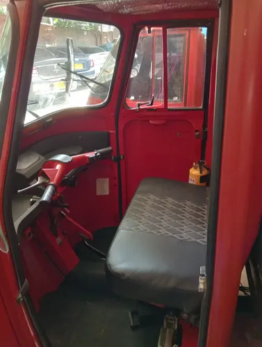 Motocarro A Diesel Con Furgón, Estado Físico/mecánico 10/10