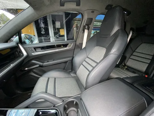 Porsche Cayenne 3.0 E-Hybrid