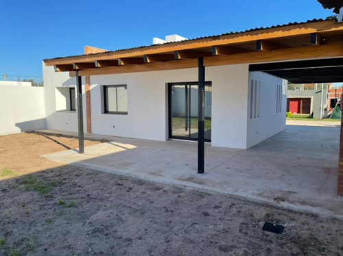 Excelente Casa En Venta En Comarca De Allende