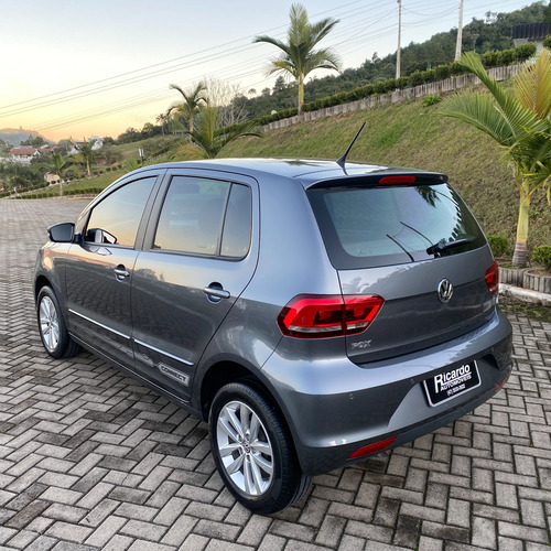 Volkswagen Fox 1.6 MSI TOTAL FLEX CONNECT 4P MANUAL