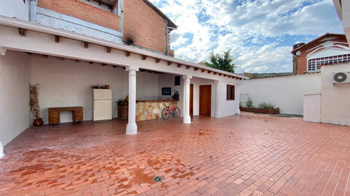 Imagen 5 de 13 de En Venta Casa En Cr Trébol 2, Polígono De Tiro