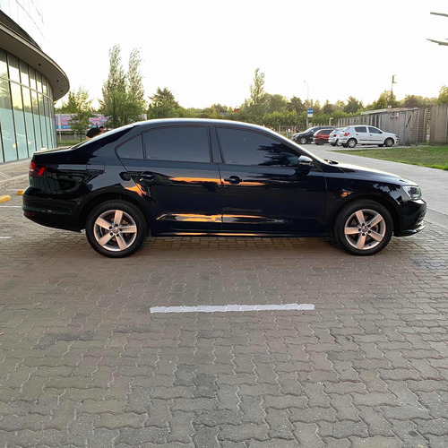 Volkswagen Vento 2.0 Advance I 110cv 2015