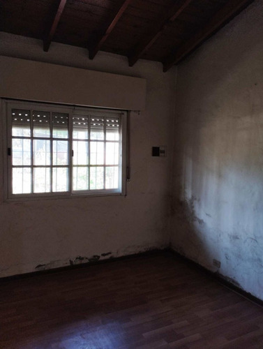 Venta Casa En De Vicenzo Grande Pilar