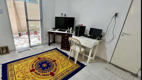 Depto En Barrio Norte - 4 Amb Con Entrepiso Y 2 Patios - Apto Profesional