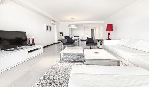 Imagen 4 de 25 de Hermoso Apartamento En Alquiler Frente Al Mar. - Punta Del Este Brava