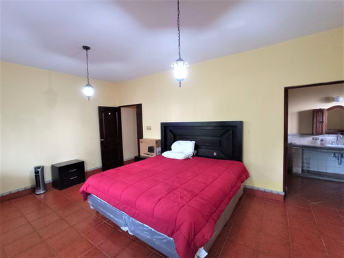 Imagen 18 de 30 de Vendo Hermosa, Comoda, Confortable Y Amplia Casa. Ambiente Especial, Rodeada De Naturaleza, Excelente Precio