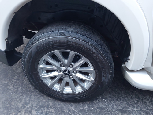 Mitsubishi L200 2.4 Di-d High Power 181cv Cuero