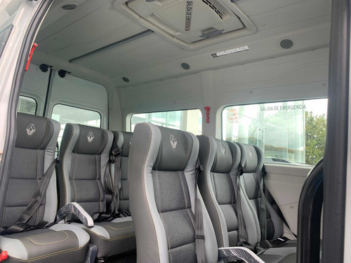 Imagen 8 de 12 de Renault Trafic 2021 1.6l