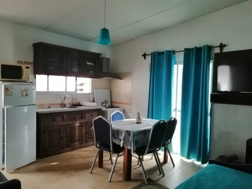 Imagen 4 de 16 de Casa Con Estufa A Leña) Playa Grande)