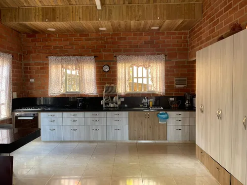 Venta Espectacular Casa Campestre, Precio De Oportunidad. A Puerta Cerrada. De Un Piso; Entre La Cumbre Y Pavas. Lote 1.000 Mtrs.