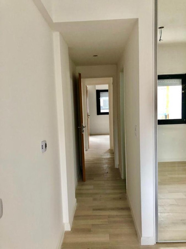 Departamento 3 Amb C/ Cochera En Zona Residencial. Bolívar 434 1ºb