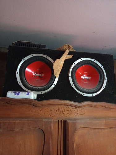 Imagen 2 de 3 de Audio Para Auto Woofer Más Cajón Más Potencia