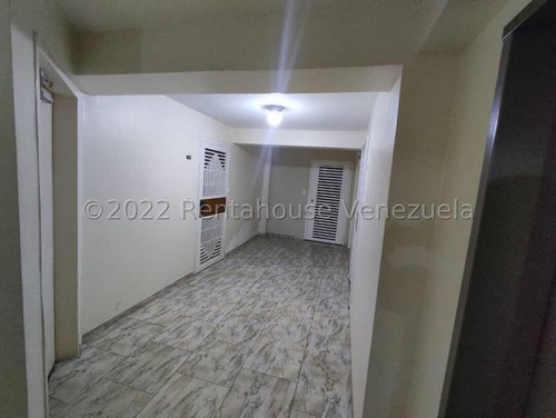 Imagen 4 de 19 de Vendo Apartamento En Urbanizacion Los Roques (intercomunal Turmero) Codigo 23-1127 Carlos M. 04243535083