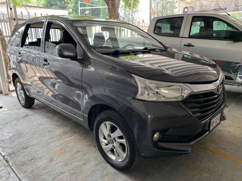 Imagen 2 de 10 de Toyota Avanza 2018 1.5 Xle At