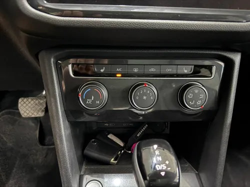 Volkswagen Tiguan COMFORTLINE 1.4L TSI DSG 5 OCUP