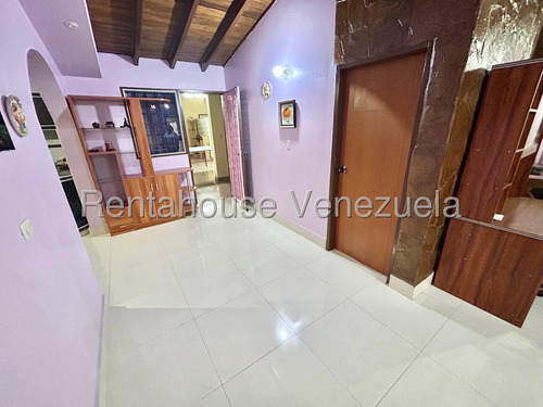 Venta Encantadora Casa De Tres Niveles Cabudare,lara Aa