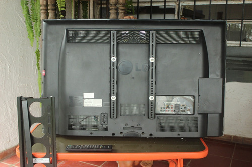 Imagen 3 de 3 de Televisor LG 42 Full Hd Negro