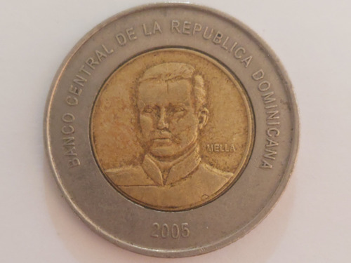 Moneda 10 Pesos Republica Dominicana 2005