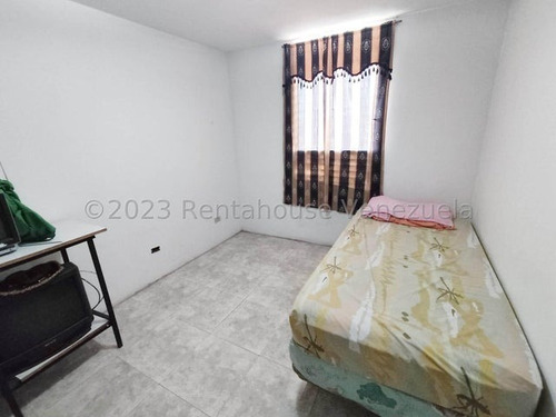 Imagen 29 de 30 de Apartamentos En Venta En Club Hipico Las Trinitarias Recien Remodelado Barquisimeto , Lara 23-20593 Vip