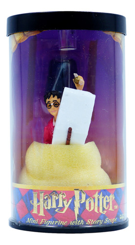 Hero Series Harry Potter Mini Figurine & Story Scope
