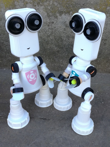 #bo-tito Robot Eco Juguete Articulado Con Material Reciclado