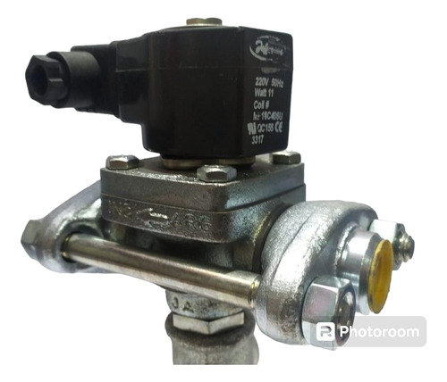 Valvula Solenoide Para Amoniaco 1343 At 34 3/4 220 Volt