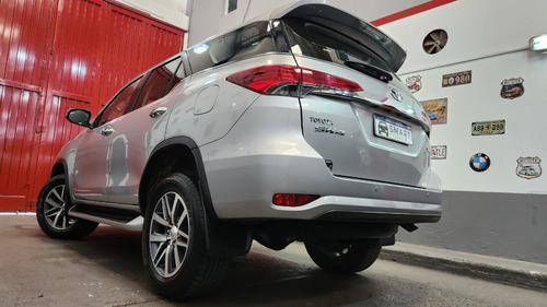 Imagen 24 de 25 de Toyota Sw4 Srx 2020 At 2.8 At 4x4 Smart Garage
