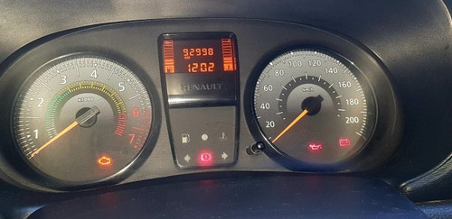 Renault Clio 1.2 Mío Authentique Pack Abs Abcp 2014