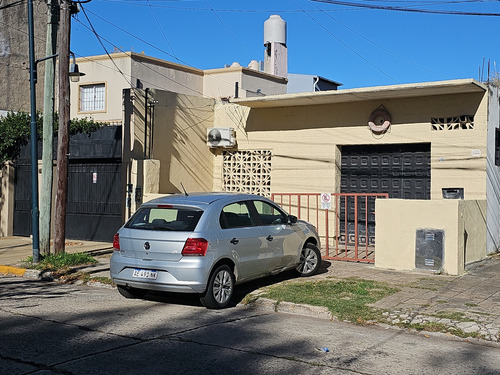 Venta Casa Multifamiliar 5 Ambientes Con Local Comercial En Martínez
