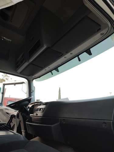 Imagen 18 de 19 de Mercedes Benz Atego