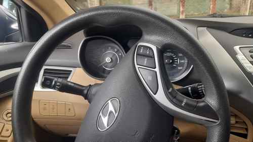 Imagen 12 de 12 de Hyundai 2012 Elantra Gls