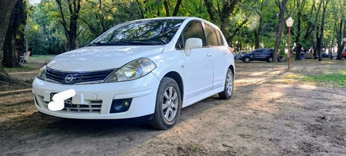 Nissan Tiida 1.8 Tekna 4 p