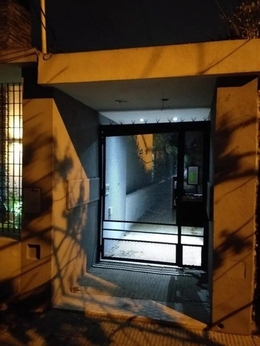 Imagen 2 de 14 de Casa Ph De 3 Ambientes En Venta - Castelar Norte