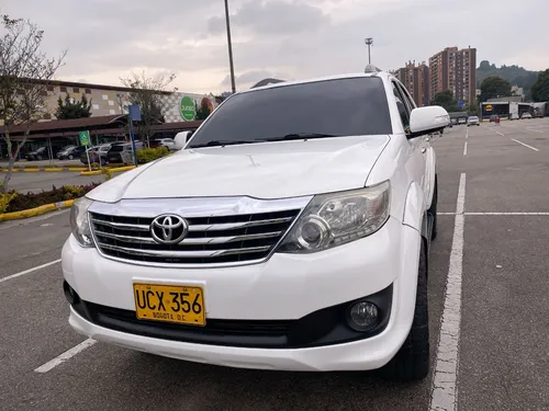 Toyota Fortuner 2.7 Sr5 4X2