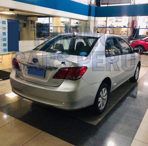 Imagen 4 de 6 de Faro Posterior Byd New F3 2015 - 2017